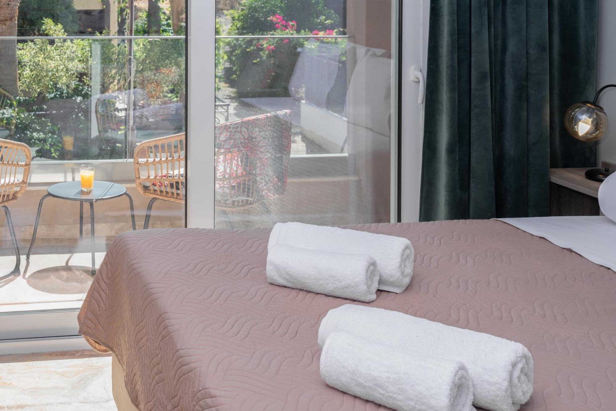 Mk Summer Breeze Luxury Apartments Agia Pelagia Екстериор снимка